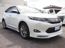 Toyota Harrier Premium Advanced 2015 full