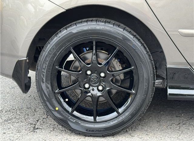 Toyota Corolla Runx Z Aero Tourer 2004 full