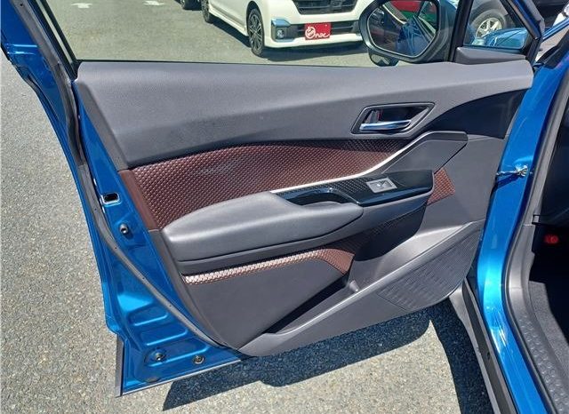 Toyota CH-R (  G ) 2016 full