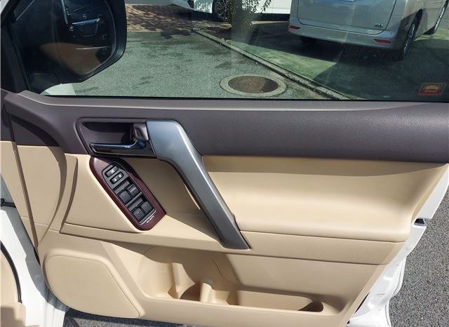 Toyota Land Cruiser Prado TX-L 2016 full