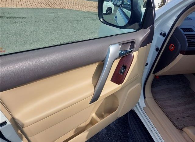 Toyota Land Cruiser Prado TX-L 2016 full