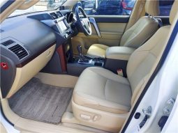Toyota Land Cruiser Prado TX-L 2016 full