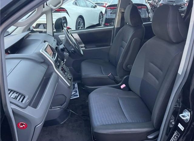 Toyota Voxy ZS Kira II full