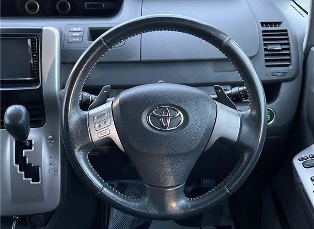 Toyota Voxy ZS Kira II full