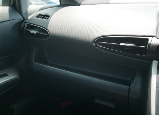 Toyota Wish 2.0 Z 2009 full