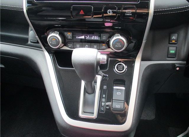 Nissan Serena Highway Star V Selection II 2018 full