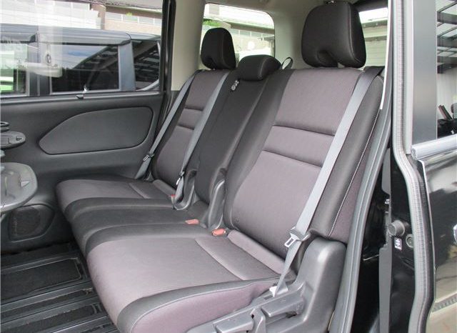 Nissan Serena Highway Star V Selection II 2018 full