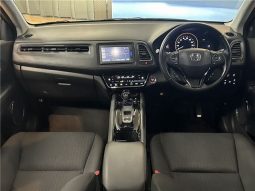 Honda Vezel Hybrid X Honda Sensing 2017 full