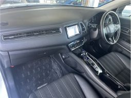 Honda Vezel 1.5 Hybrid Z Honda Sensing 2016 full