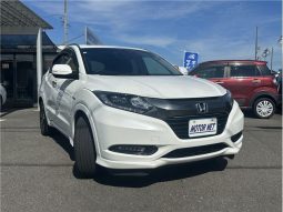 Honda Vezel 1.5 Hybrid Z Honda Sensing 2016 full