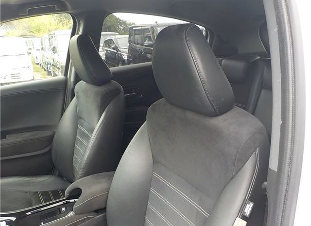 Honda Vezel Hybrid RS Honda Sensing 2017 full