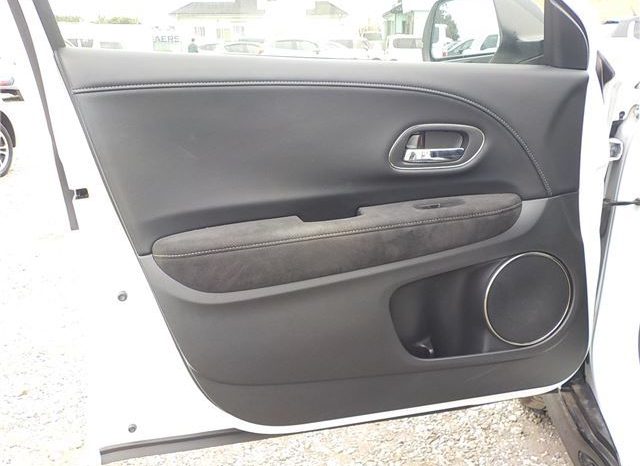 Honda Vezel Hybrid RS Honda Sensing 2017 full