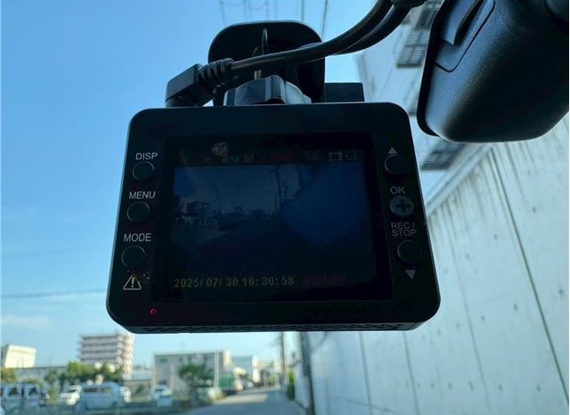 Nissan Serena Highway Star 2009 full