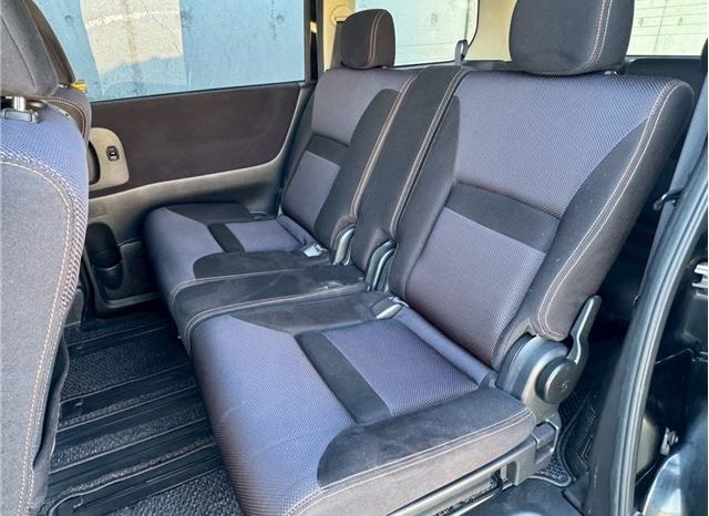 Nissan Serena Highway Star 2009 full