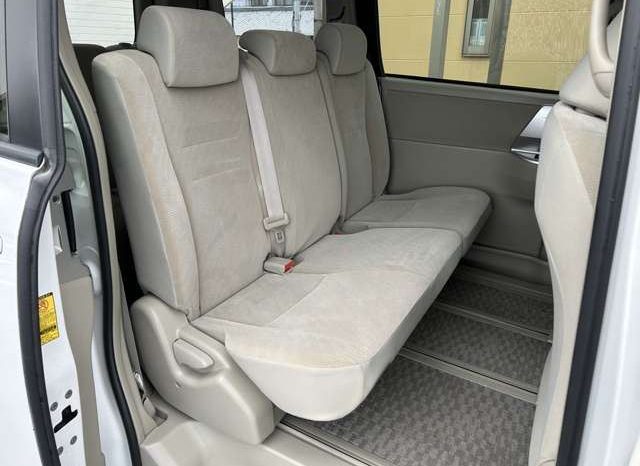 Toyota Noah X Smart Edition 2012 full