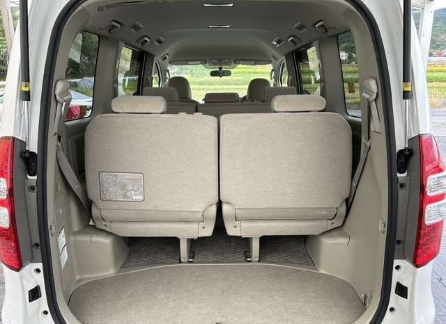 Toyota Noah X Smart Edition 2012 full