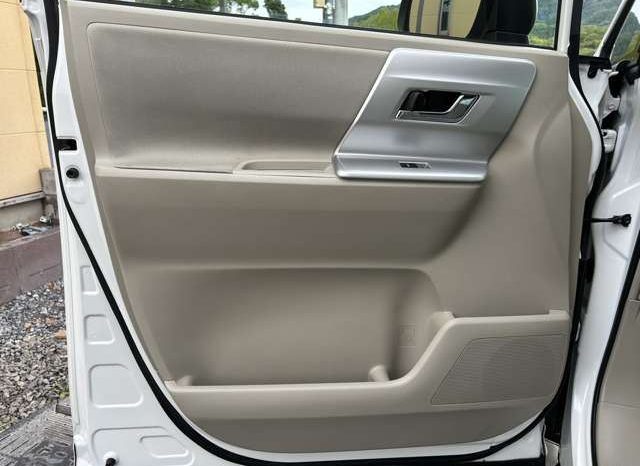 Toyota Noah X Smart Edition 2012 full