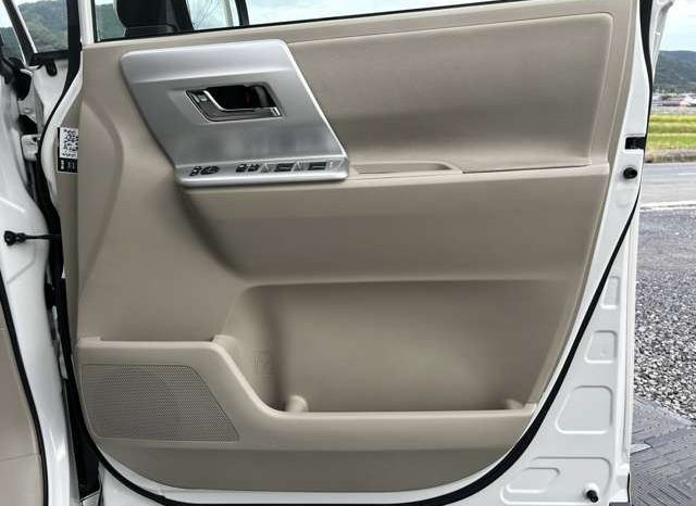 Toyota Noah X Smart Edition 2012 full