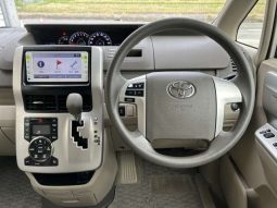 Toyota Noah X Smart Edition 2012 full