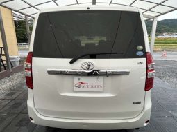 Toyota Noah X Smart Edition 2012 full