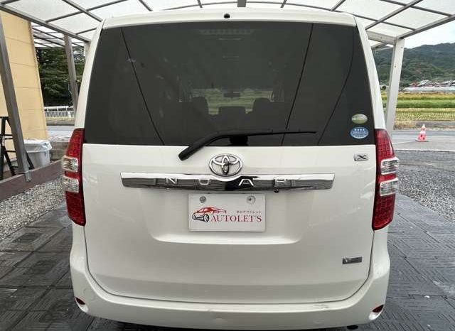 Toyota Noah X Smart Edition 2012 full