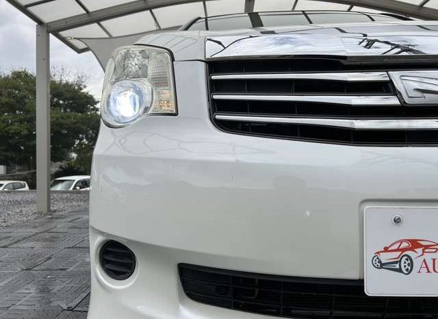 Toyota Noah X Smart Edition 2012 full