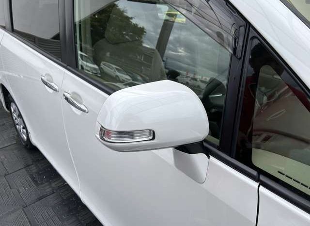 Toyota Noah X Smart Edition 2012 full