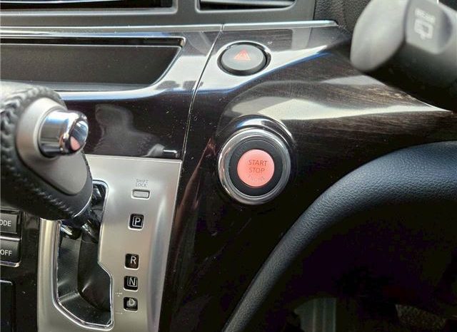 Nissan Elgrand 250 Highway star 2013 full