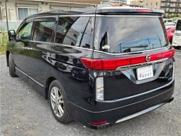 Nissan Elgrand 250 Highway star 2013 full