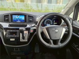 Nissan Elgrand 250 Highway star 2013 full