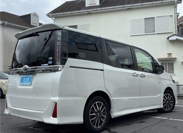 Toyota Voxy ZS Kiramei II 2016 full