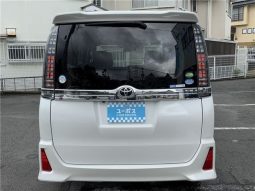 Toyota Voxy ZS Kiramei II 2016 full
