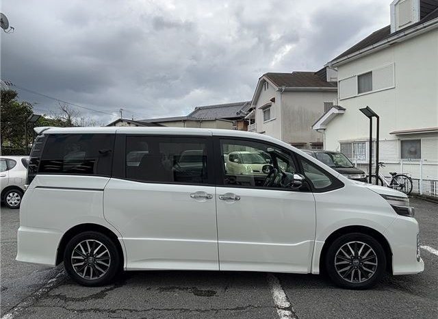 Toyota Voxy ZS Kiramei II 2016 full