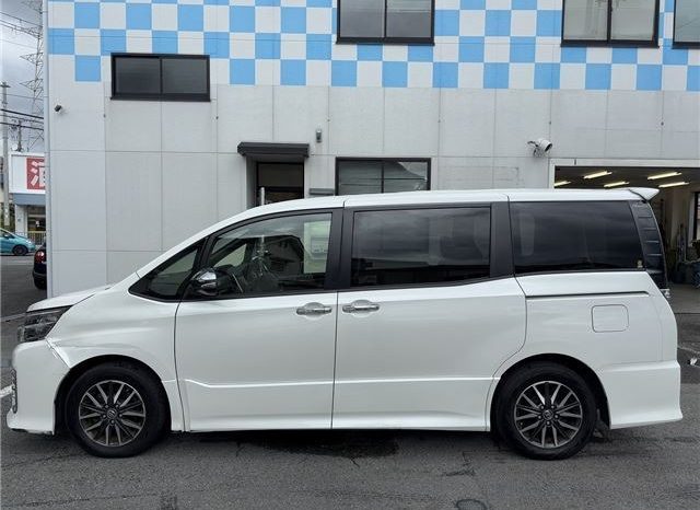 Toyota Voxy ZS Kiramei II 2016 full