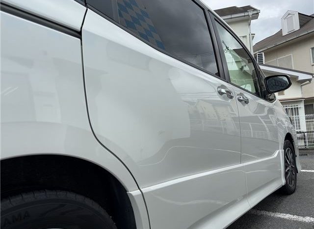 Toyota Voxy ZS Kiramei II 2016 full