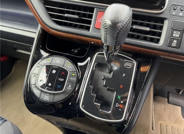 Toyota Voxy ZS Kiramei II 2016 full