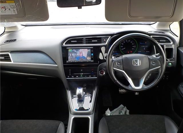 Honda Shuttle Hybrid X Style Edition 2016 full