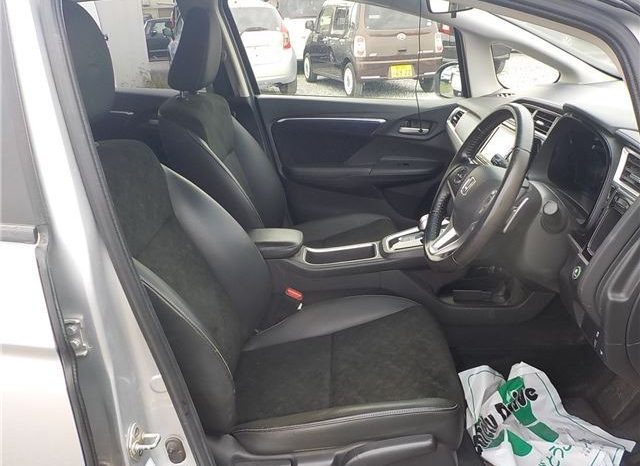 Honda Shuttle Hybrid X Style Edition 2016 full