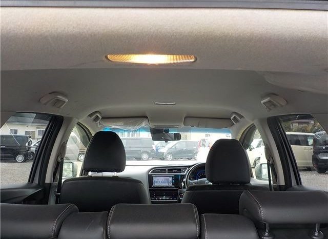 Honda Shuttle Hybrid X Style Edition 2016 full