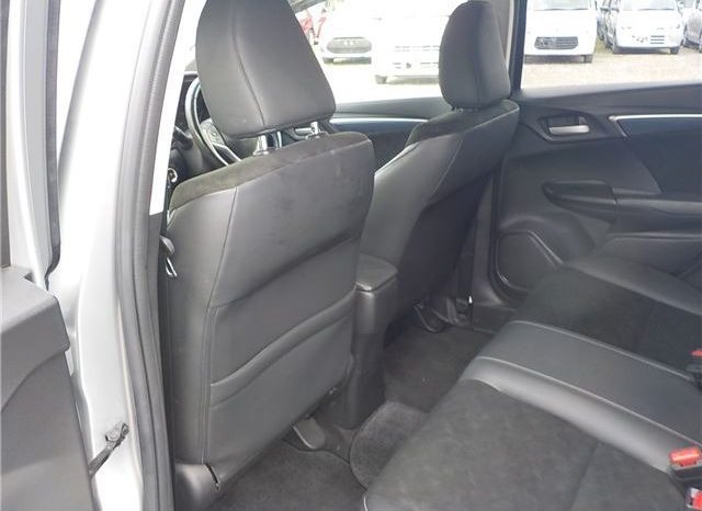 Honda Shuttle Hybrid X Style Edition 2016 full