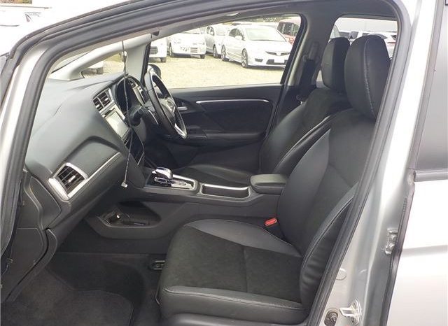 Honda Shuttle Hybrid X Style Edition 2016 full