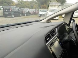 Honda Shuttle Hybrid X Style Edition 2016 full