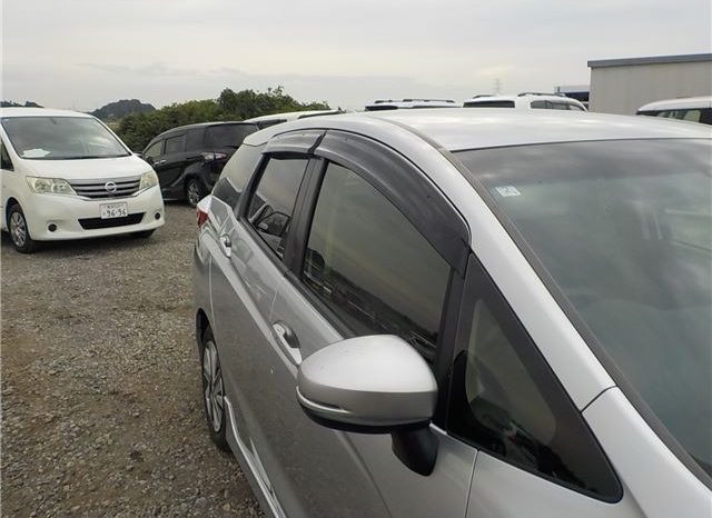 Honda Shuttle Hybrid X Style Edition 2016 full