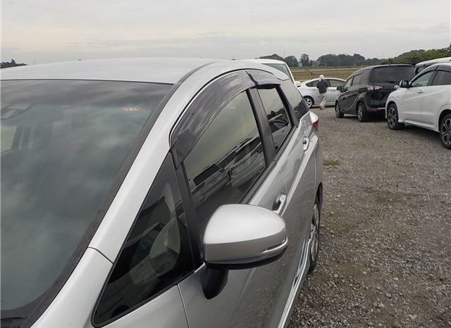 Honda Shuttle Hybrid X Style Edition 2016 full