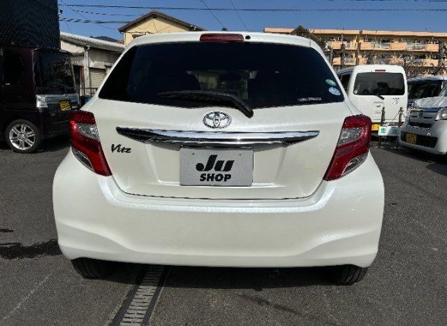 Toyota Vitz F LED Edition 2016 full