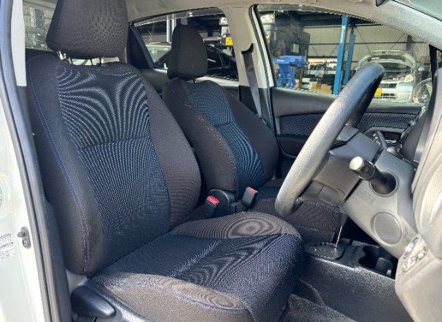 Toyota Vitz F LED Edition 2016 full