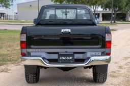 Toyota Hilux 2000 full