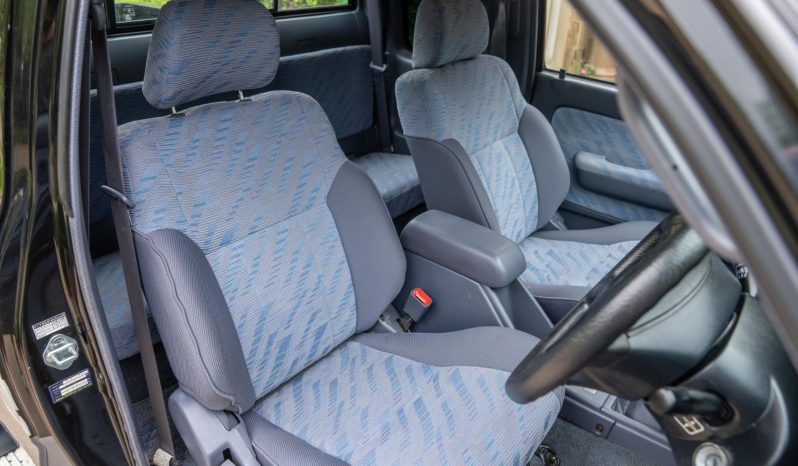 Toyota Hilux 2000 full