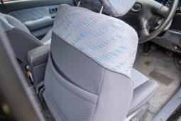 Toyota Hilux 2000 full