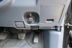 Toyota Hilux 2000 full